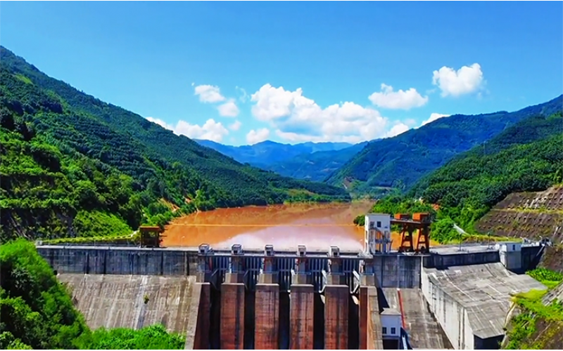 李仙江流域之居甫渡水電廠大壩強震監測系統安裝與調試工作